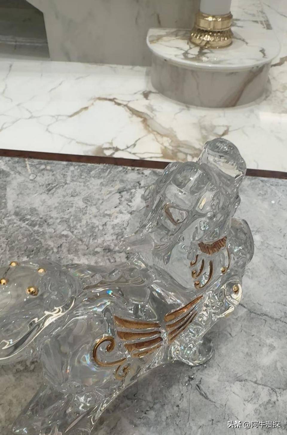 里大的像酒店网友辣评：金钱养人pg电子首页李湘晒回娘家照片家(图6)